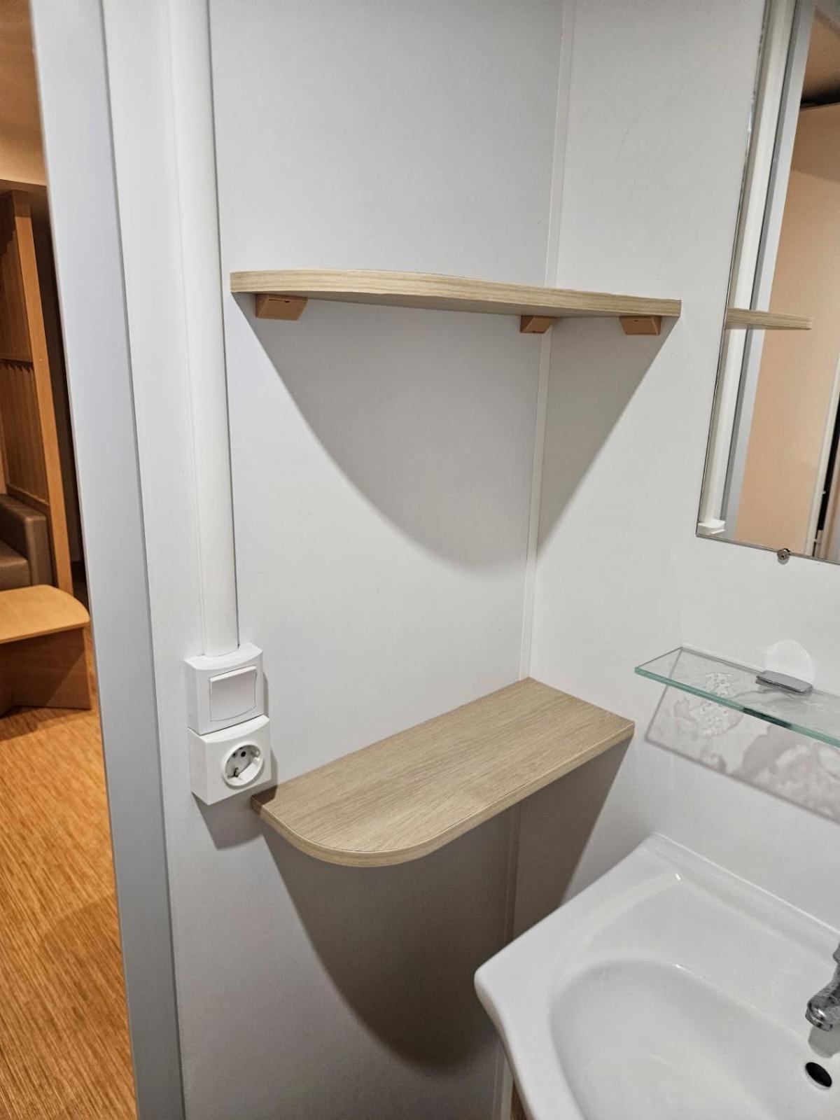 Mobil-Home 6 Personnes Chez Maylia Cadenet Exterior foto