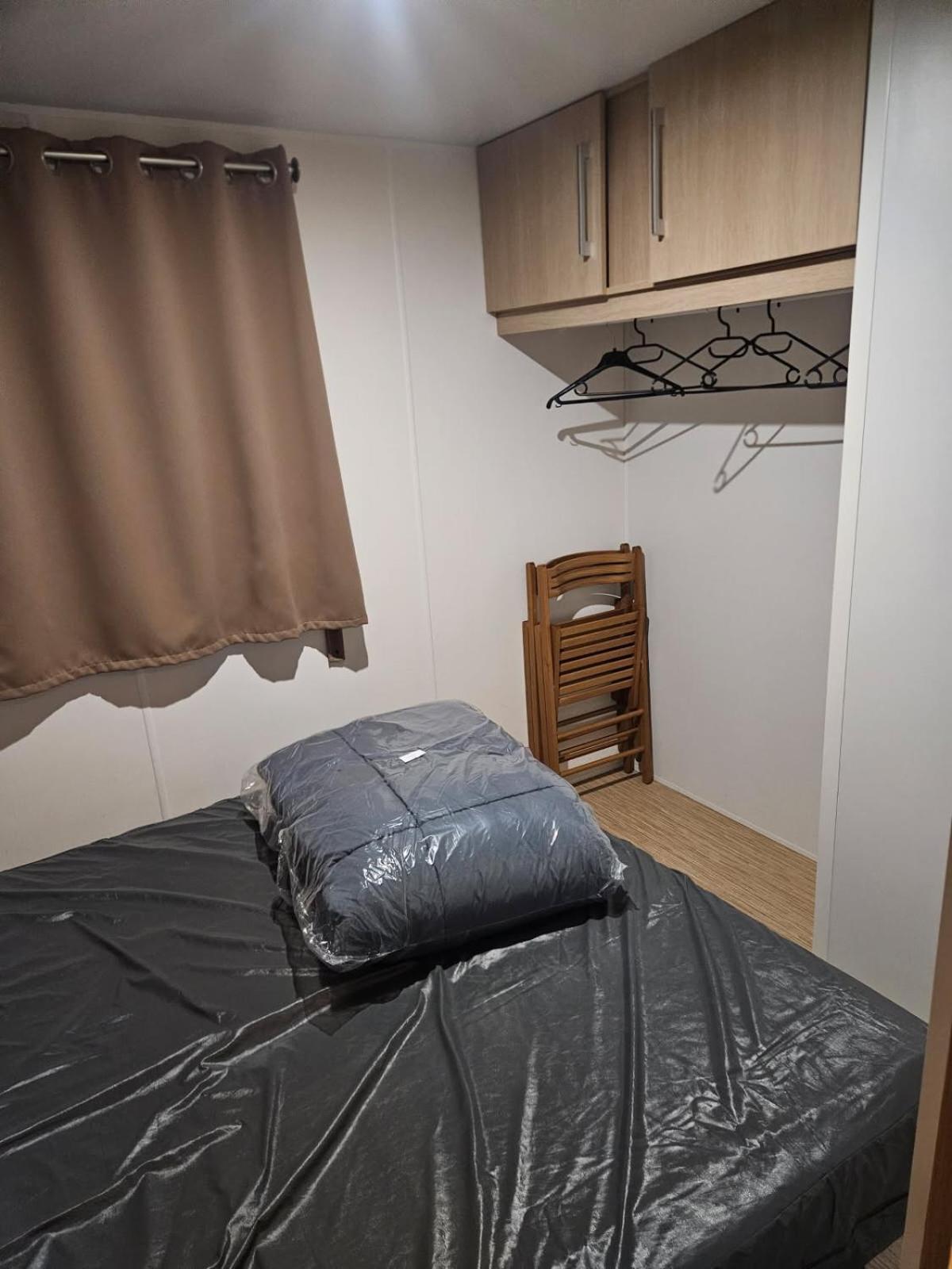 Mobil-Home 6 Personnes Chez Maylia Cadenet Exterior foto